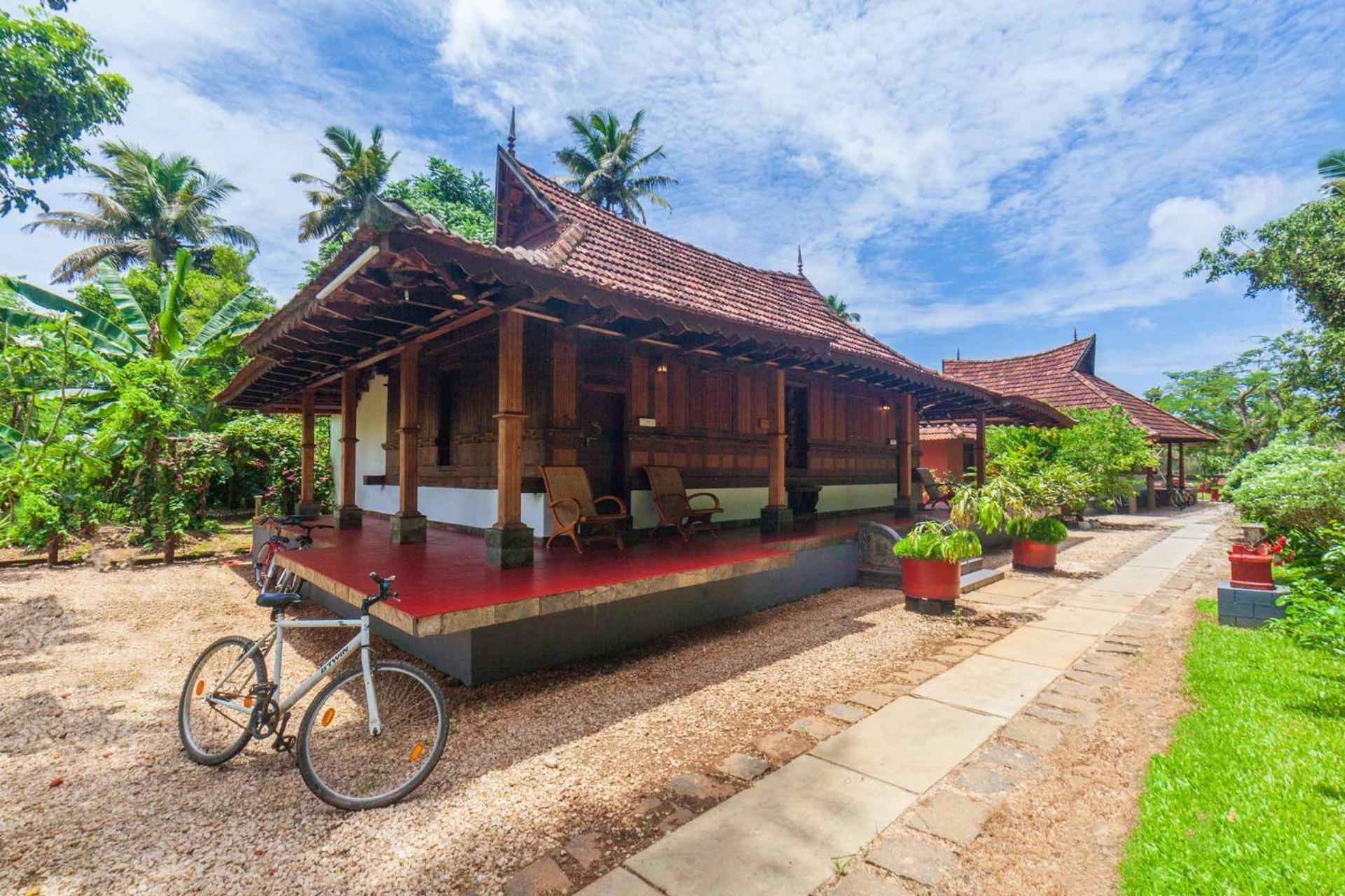 Stayvista At La Riva Heritage Villa With Bicycle Alappuzha Kültér fotó